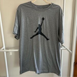 Air Jordan grey graphic tee